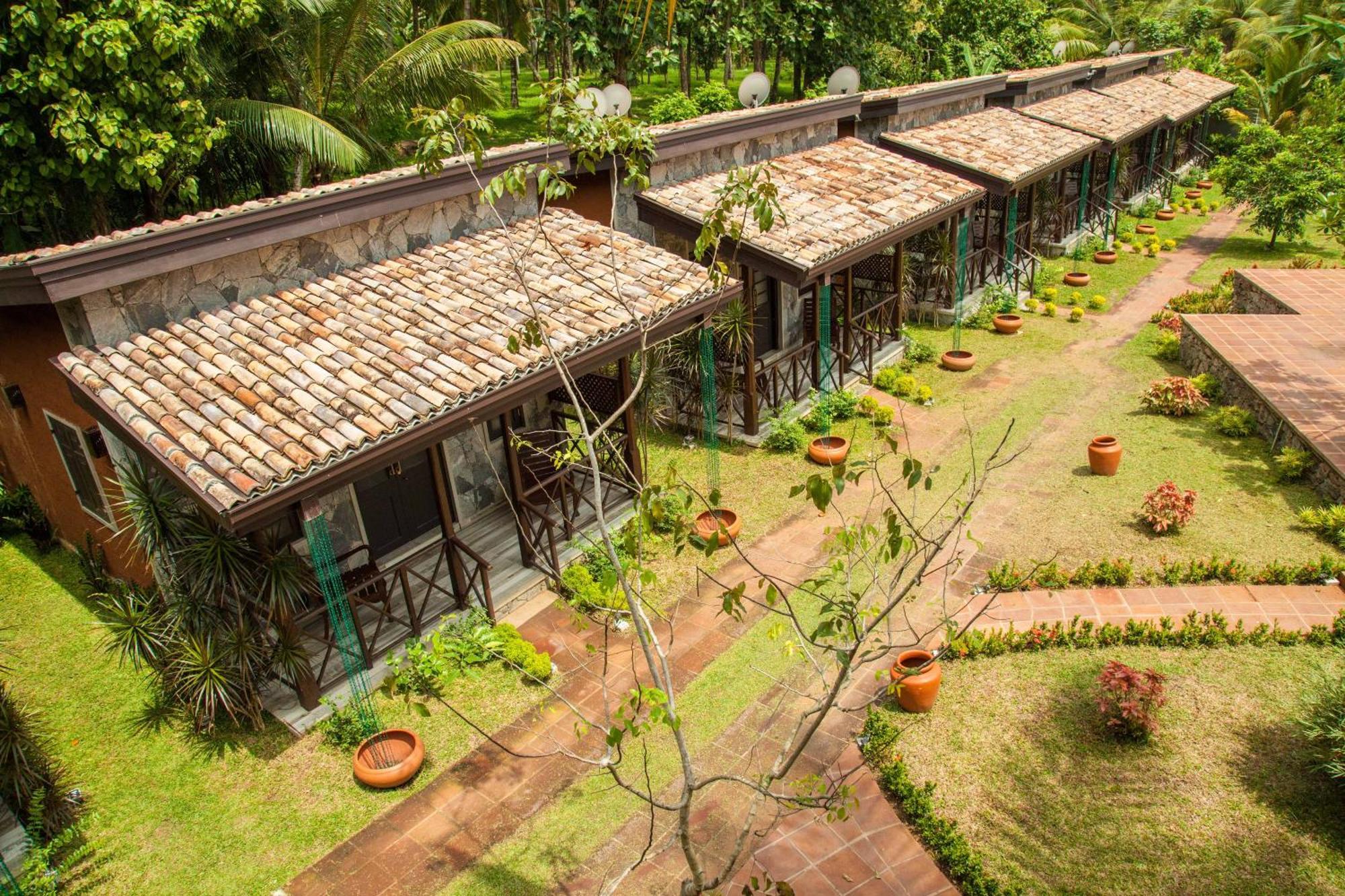 Villa Pinnawala Exterior foto