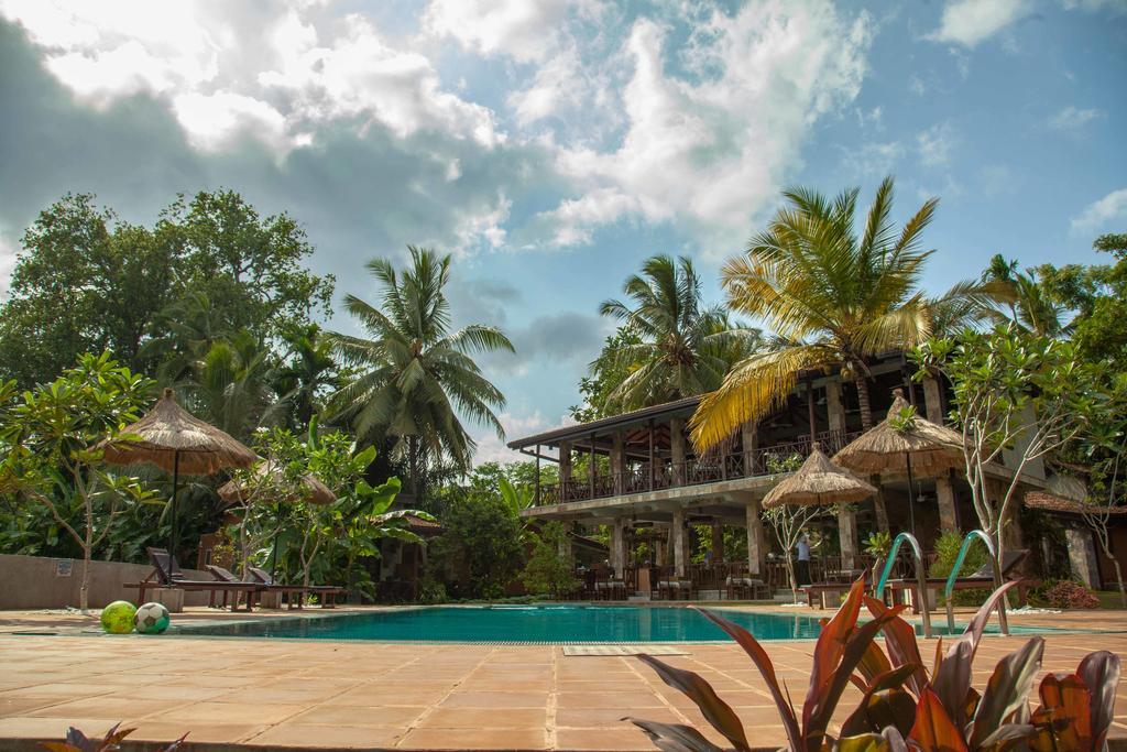 Villa Pinnawala Exterior foto